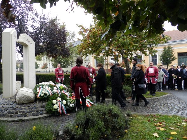 56-ra emlékeztünk 37